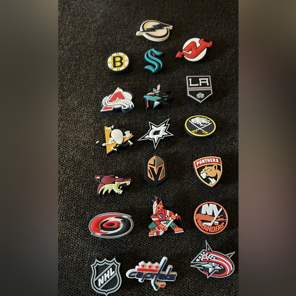 NHL Team Logo Set Jibbitz - Picture 2 of 2